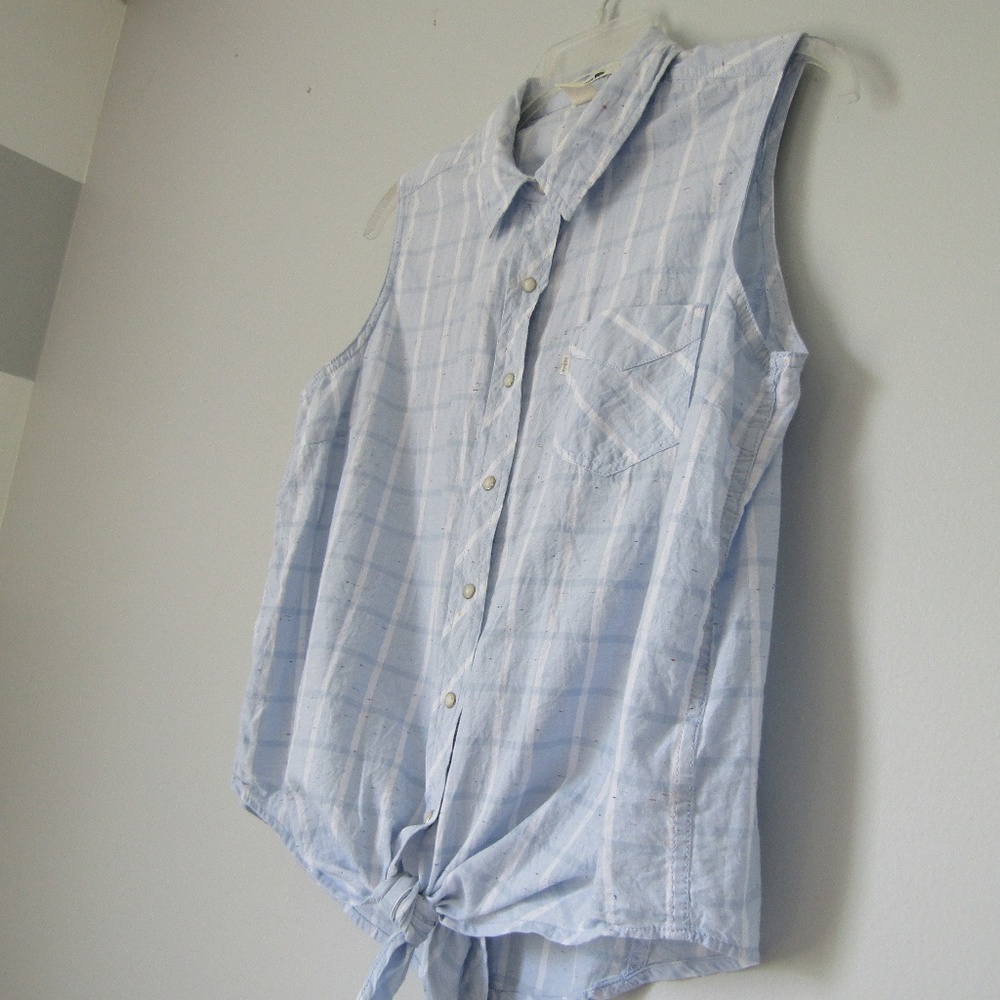 Levi's Tie Front Summer Snap Tank in Blue Plaid